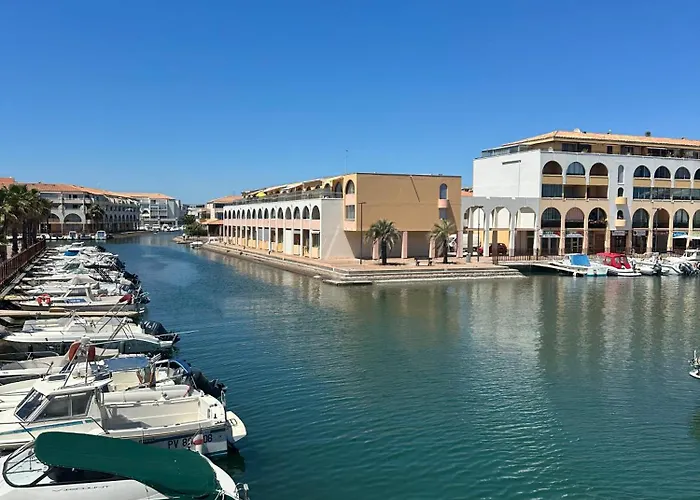 Appartement Studette Sur La Marina, A 5 Minutes *